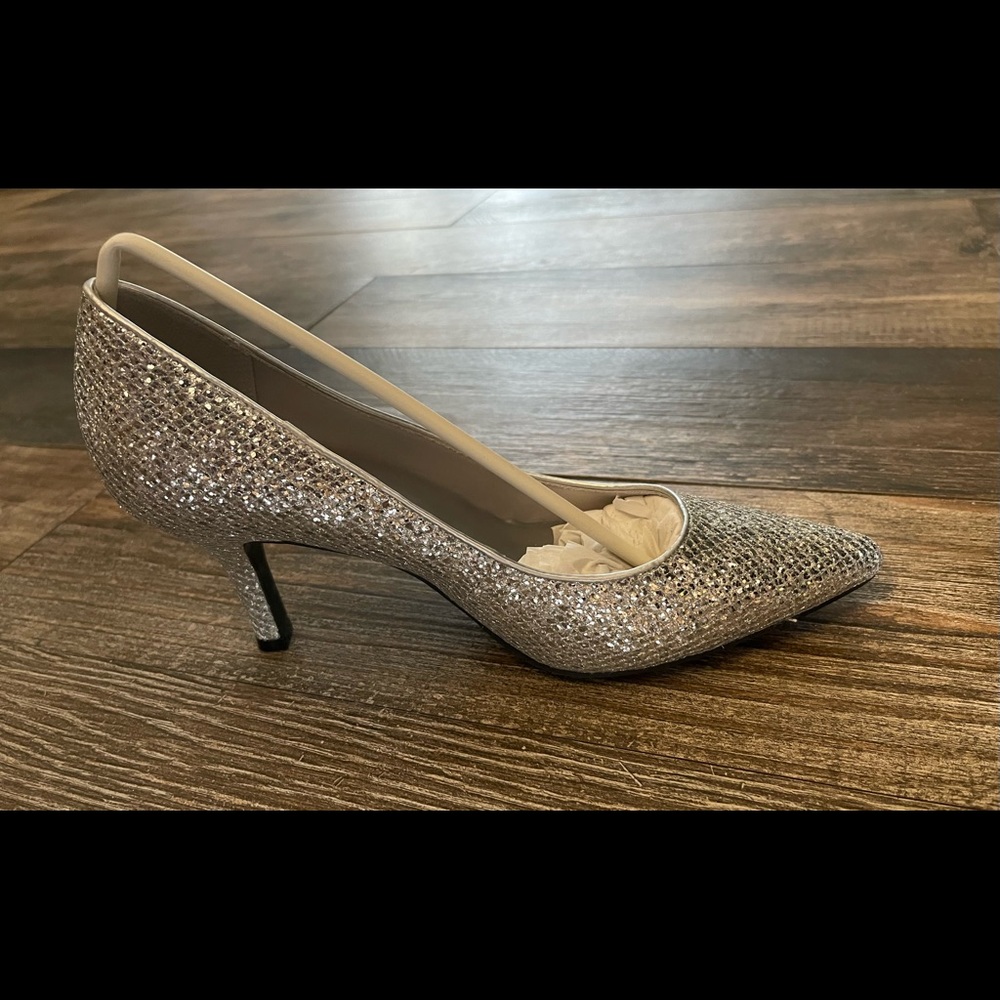 Women’s silver sparkle high heel pumps. - Picture 3 of 5